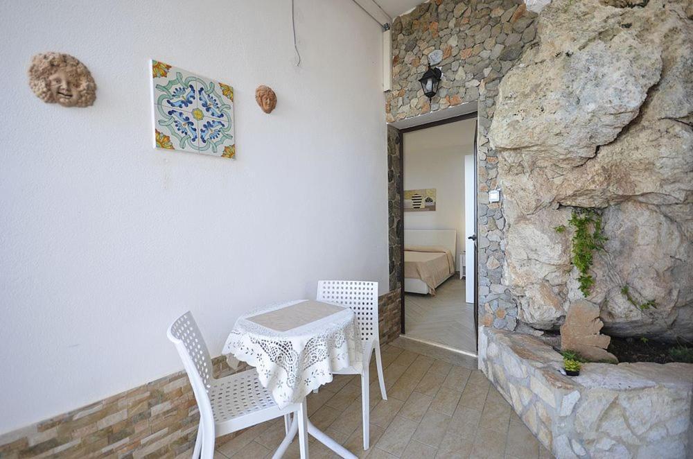 Appartamenti Da Clarissa Macari Buitenkant foto