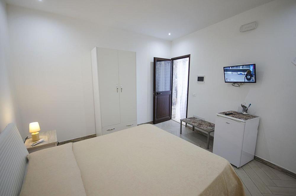 Appartamenti Da Clarissa Macari Buitenkant foto